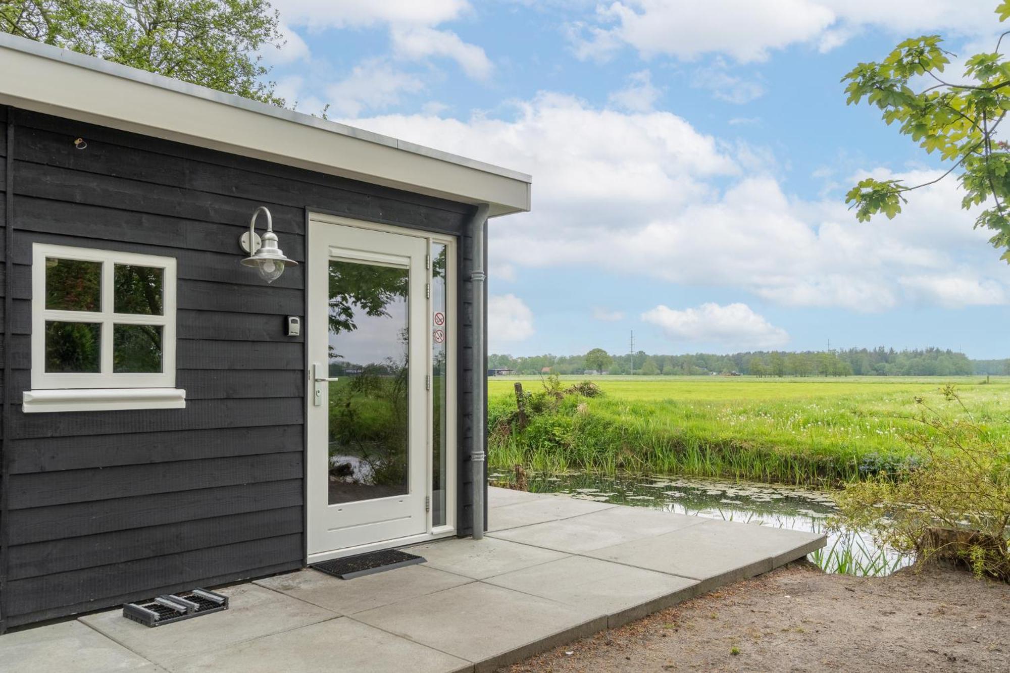 Prive In Een Bosrijke Omgeving Welkom Bij Gastenverblijf Het Ontsnapte Schaap In Jubbega エクステリア 写真